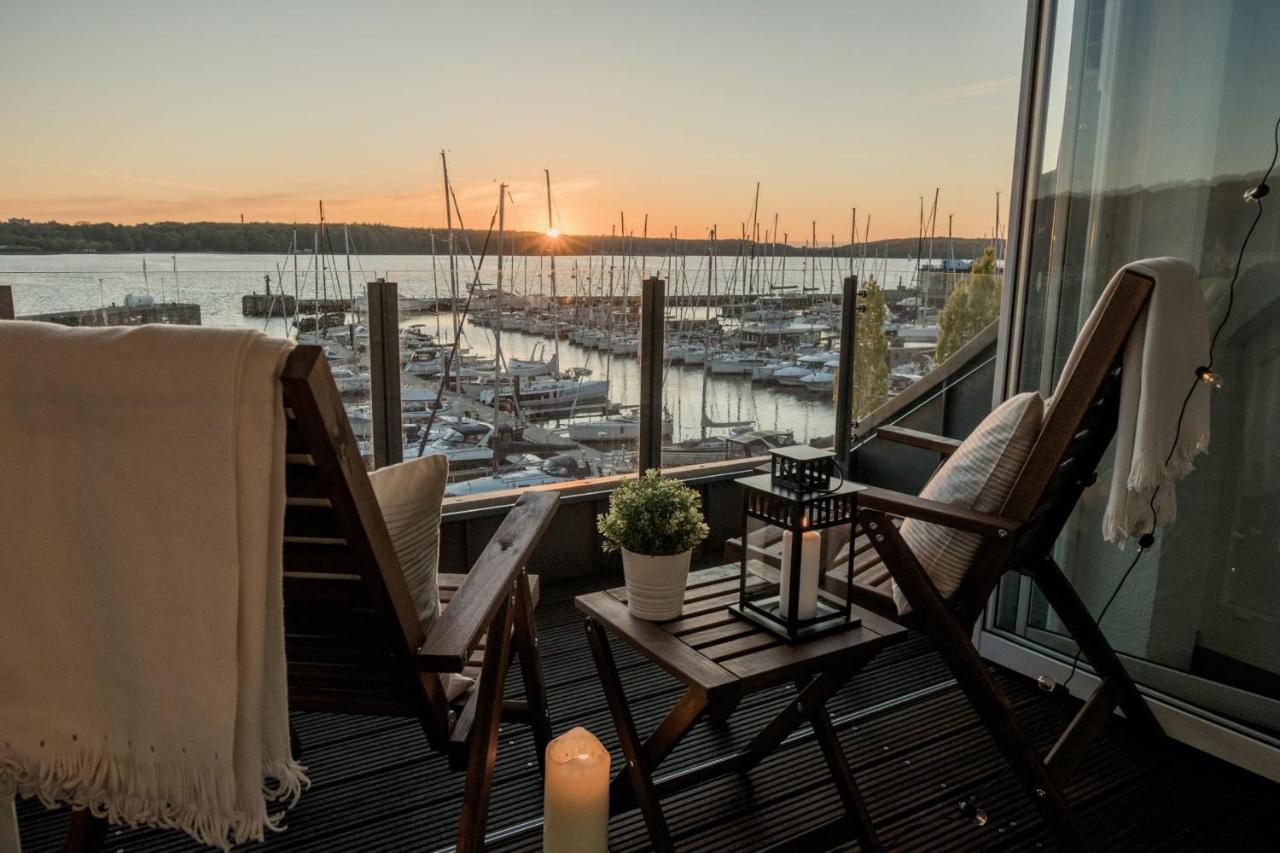 Fewo1846 - Baltic Lodge - Komfortable Maisonettewohnung Mit 3 Schlafzimmern, Balkon Und Blick Auf Die Marina Sonwik เฟลนส์บวร์ก ภายนอก รูปภาพ
